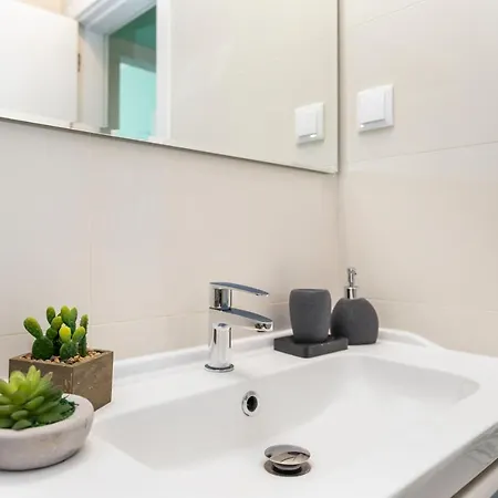 New Wow Beach Flat - Top View